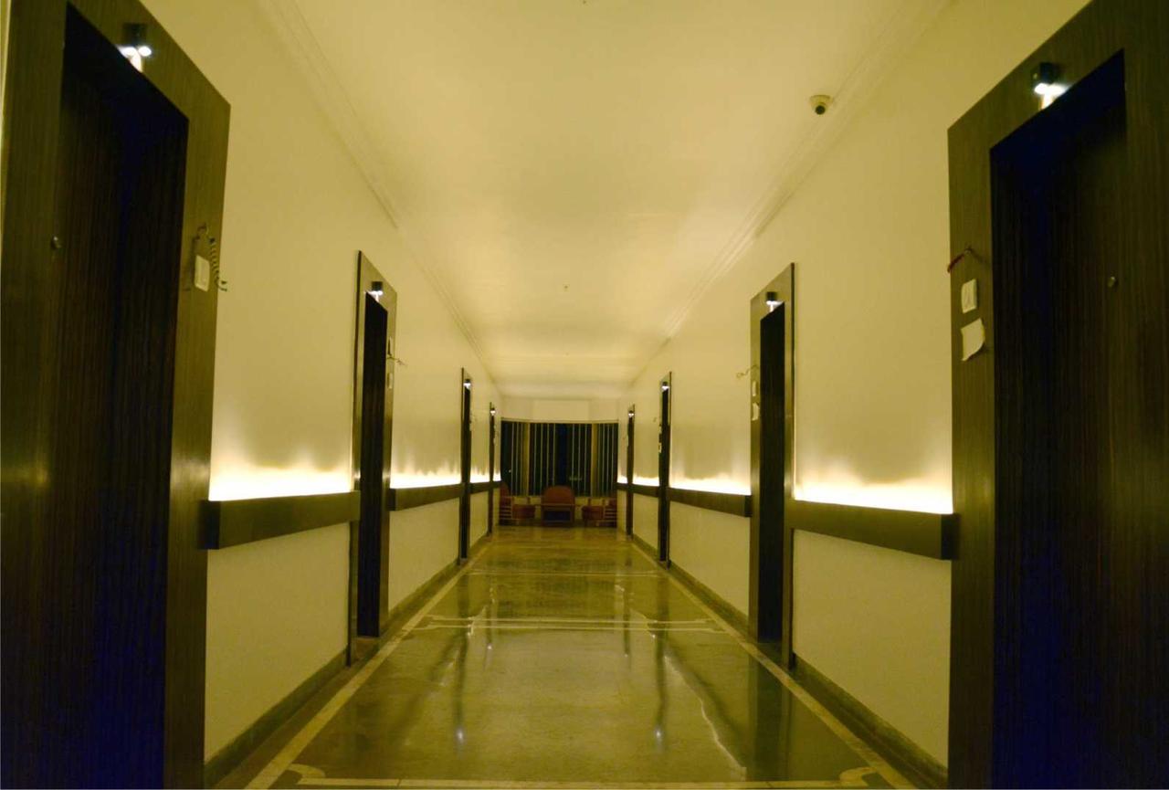 Bisu Hotel & Resorts Khed  外观 照片